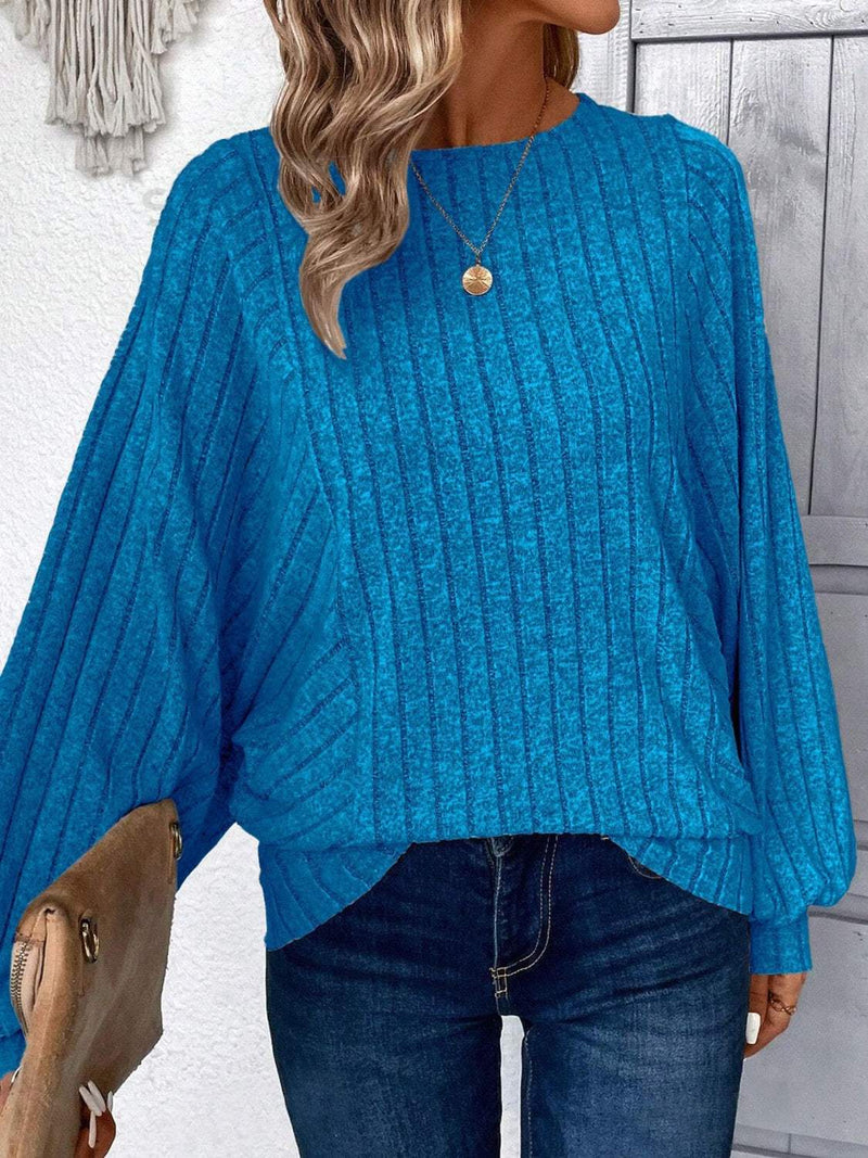 Plus size round neck batwing sleeve T-shirt in blue, slightly stretchy fabric.