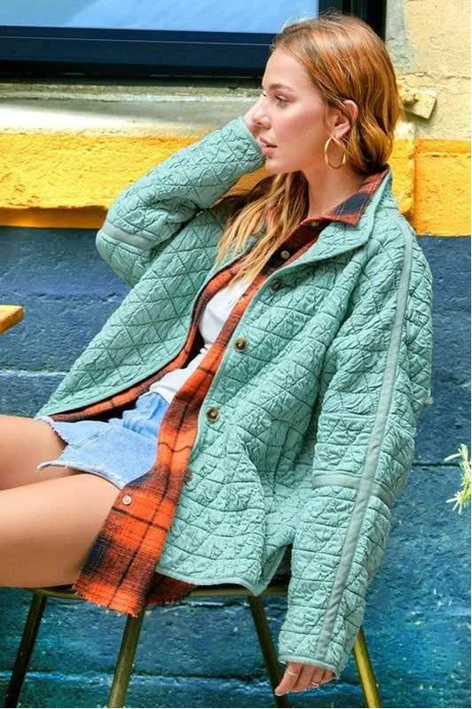 Rosie JacketRosie Jacket

Introducing the Rosie Jacket - a trendy and fashionable outerwear option for all seasons!

Designed with style and comfort in mind, the Rosie Jacket isLa MielKlondike Creek Unique BoutiqueRosie Jacket