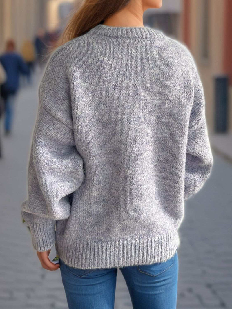 Round neck long sleeve sweater, cozy and stylish in gray.