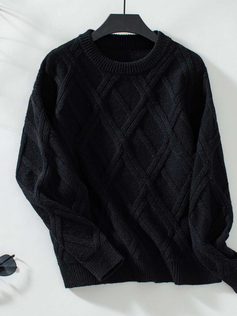 Geometric pattern cozy round neck sweater with long sleeves.